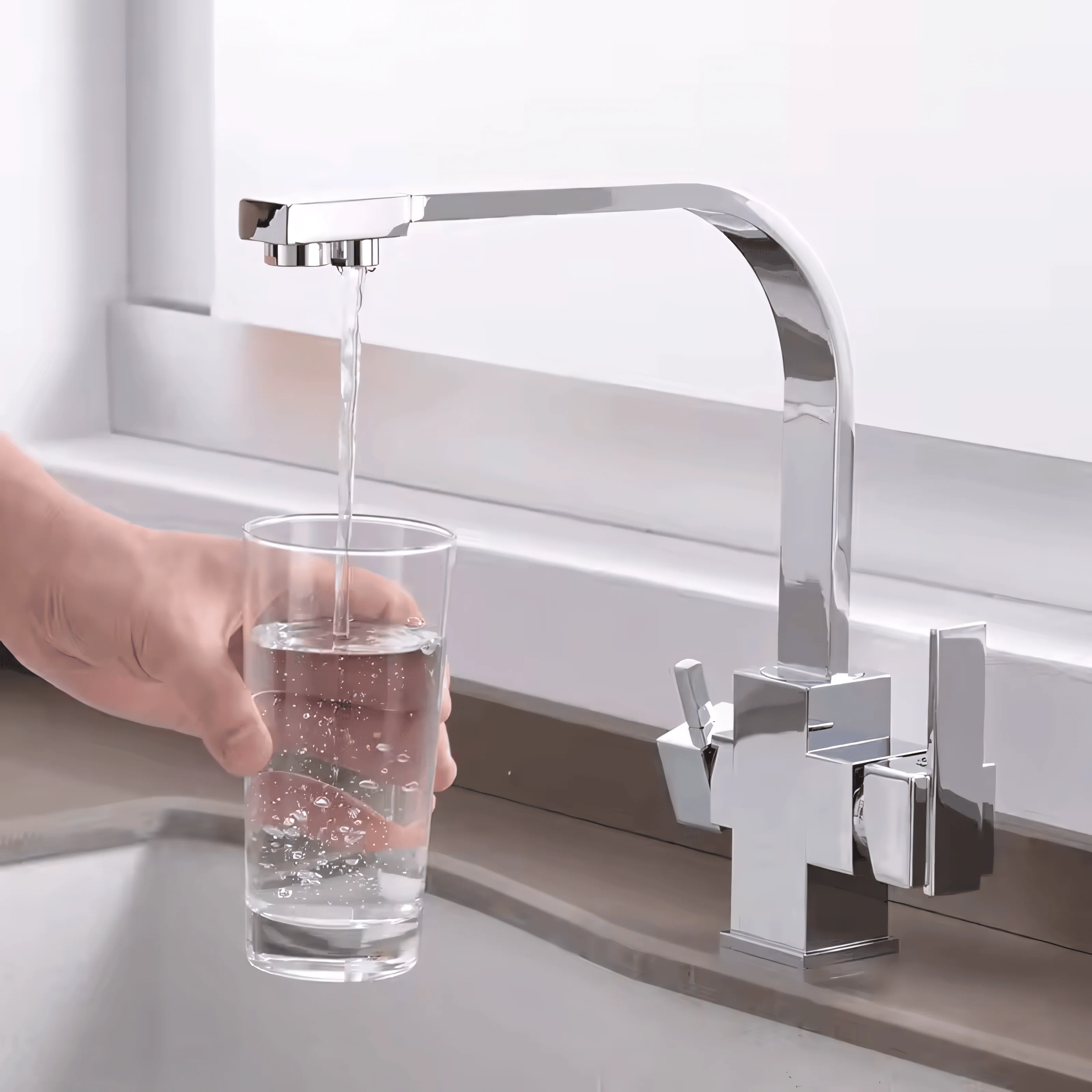 Augsburg - Three-Way Kitchen Faucet with Filter Tap Reverse Osmosis Compatible - Image 9