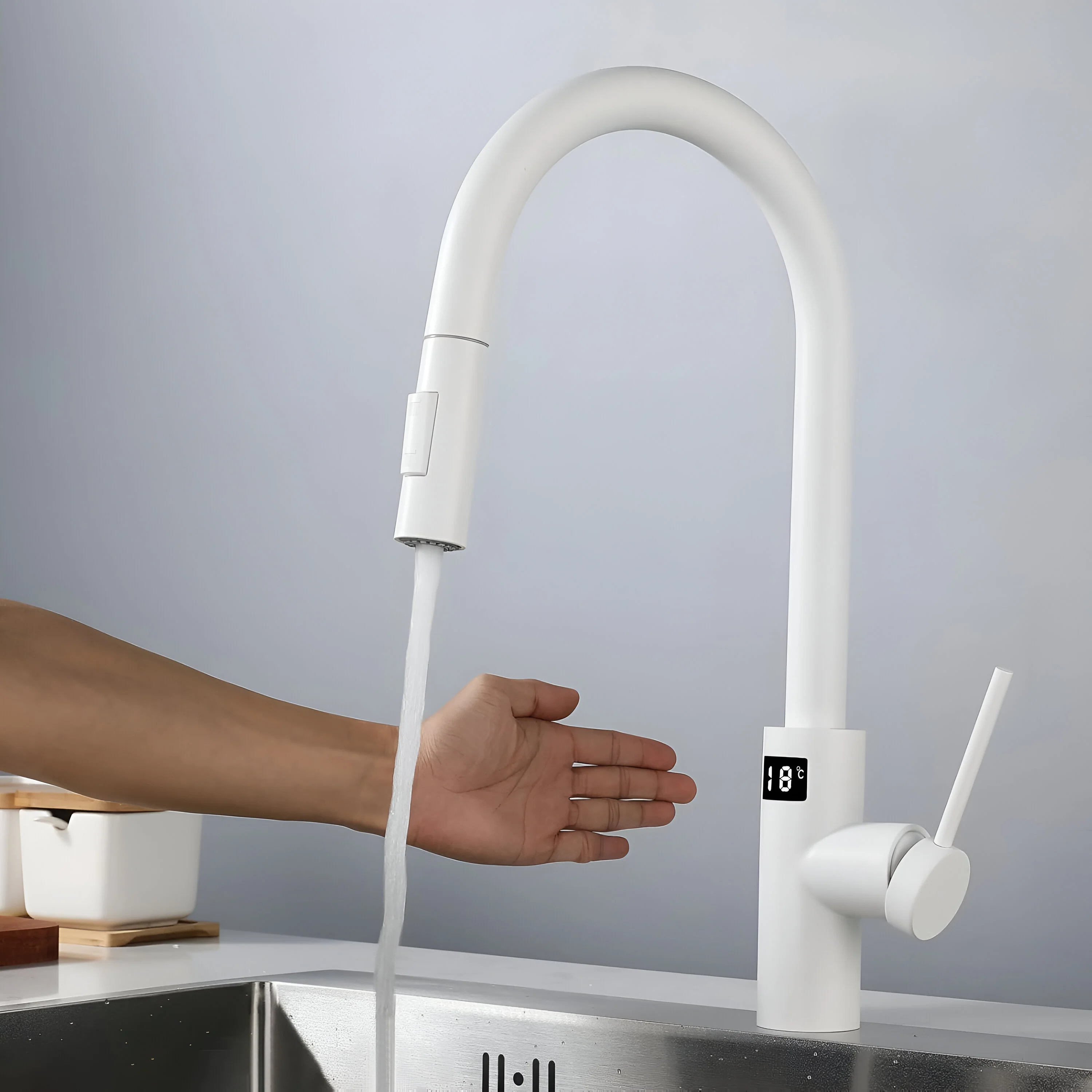 Falkenberg Pro - Touchless Smart Kitchen Faucet With Pull Out Spout - Image 5
