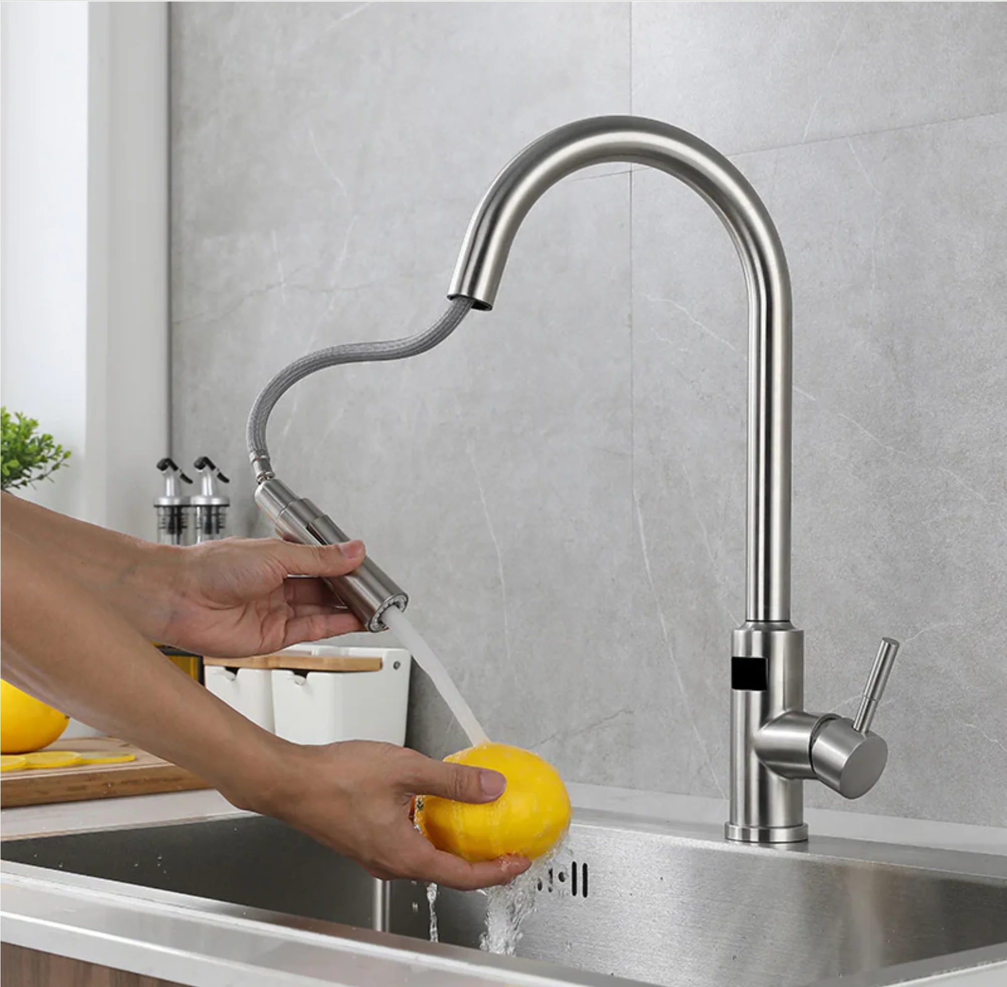 Falkenberg Pro - Touchless Smart Kitchen Faucet With Pull Out Spout - Image 7