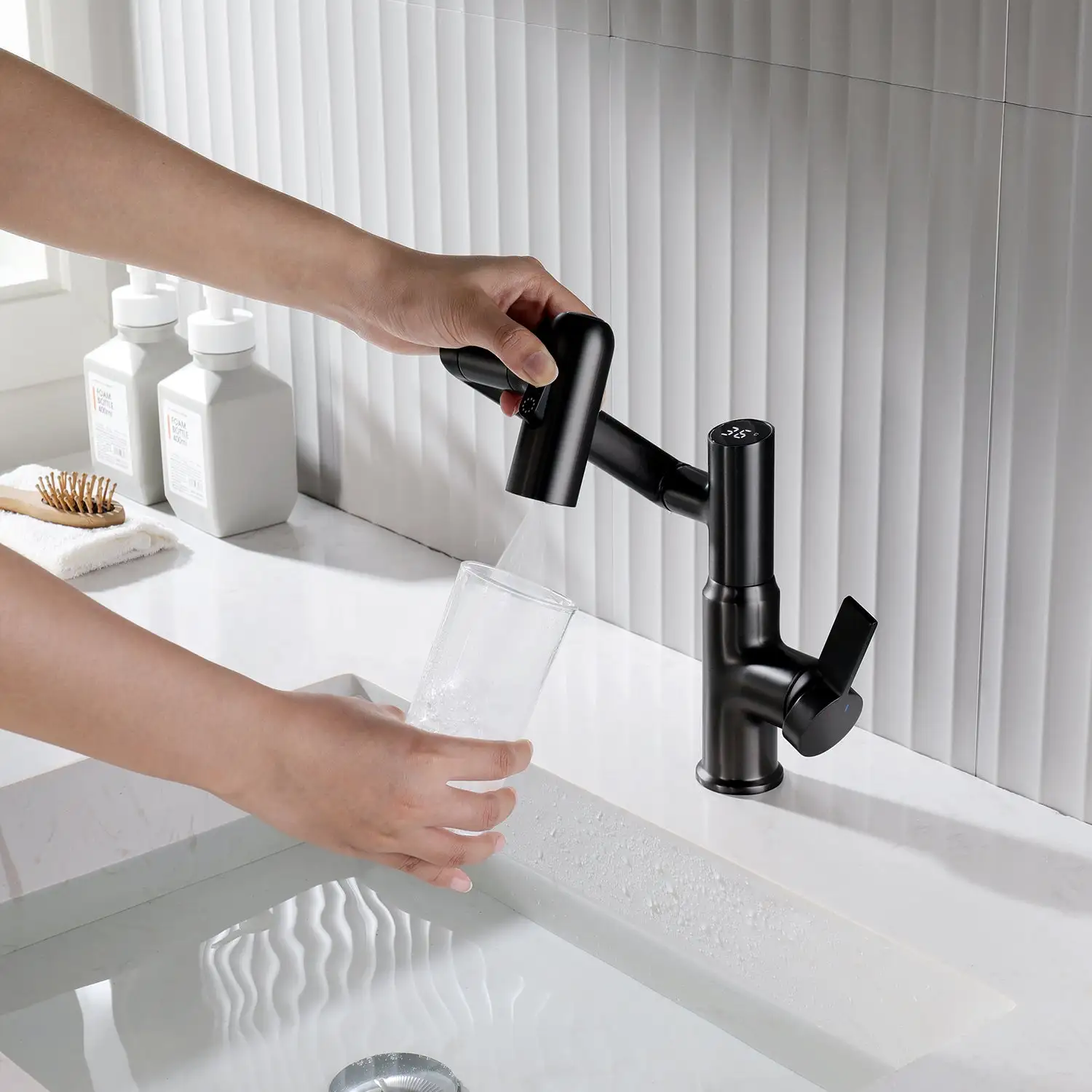 Leiden - Smart Rotating Bathroom Faucet With Temperature Display - Image 10
