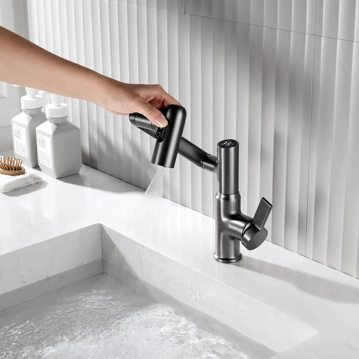 Leiden - Smart Rotating Bathroom Faucet With Temperature Display - Image 4