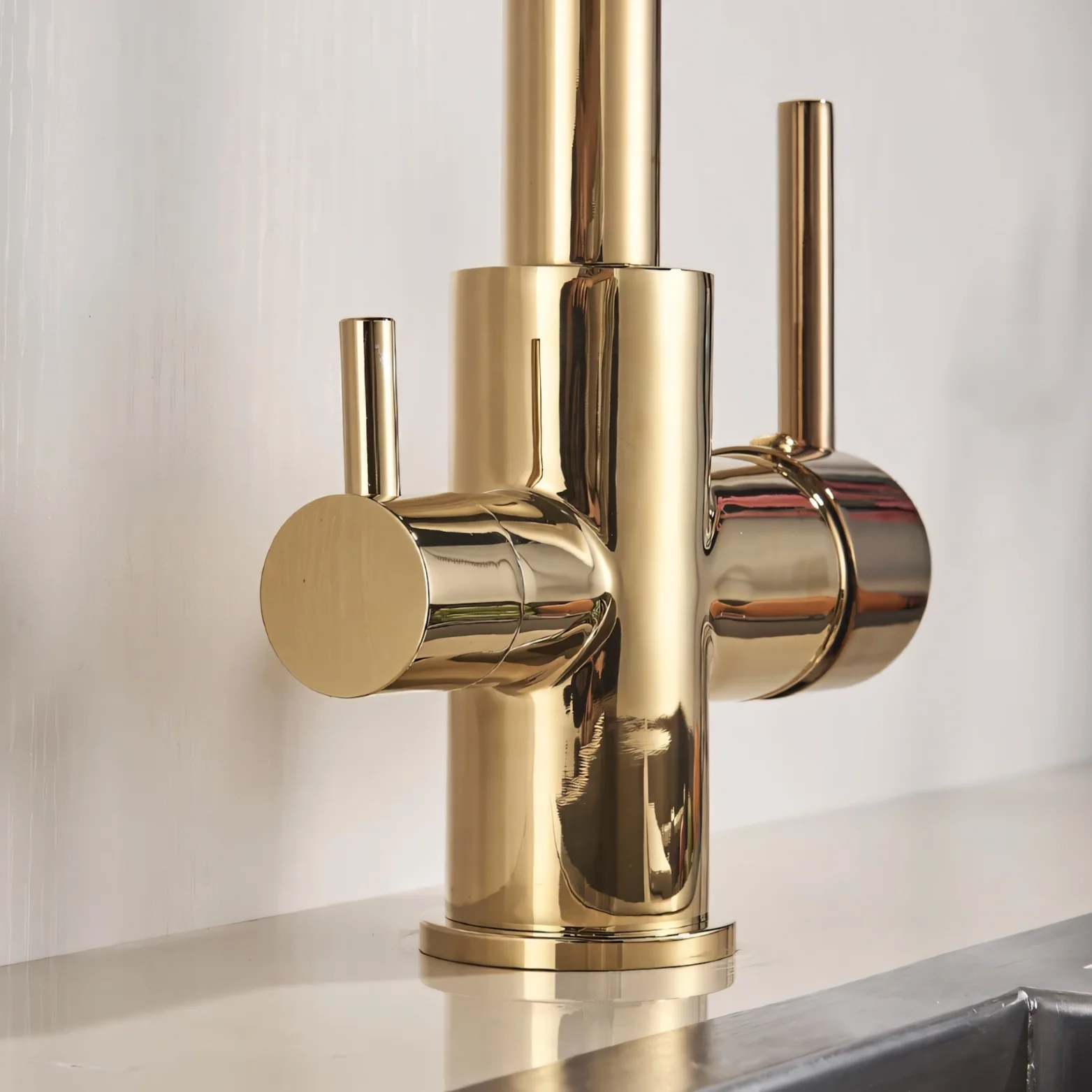 Middelburg Pro - Three-Way Pull-Out Kitchen Faucet with Filter Tap Reverse Osmosis Compatible - Image 8