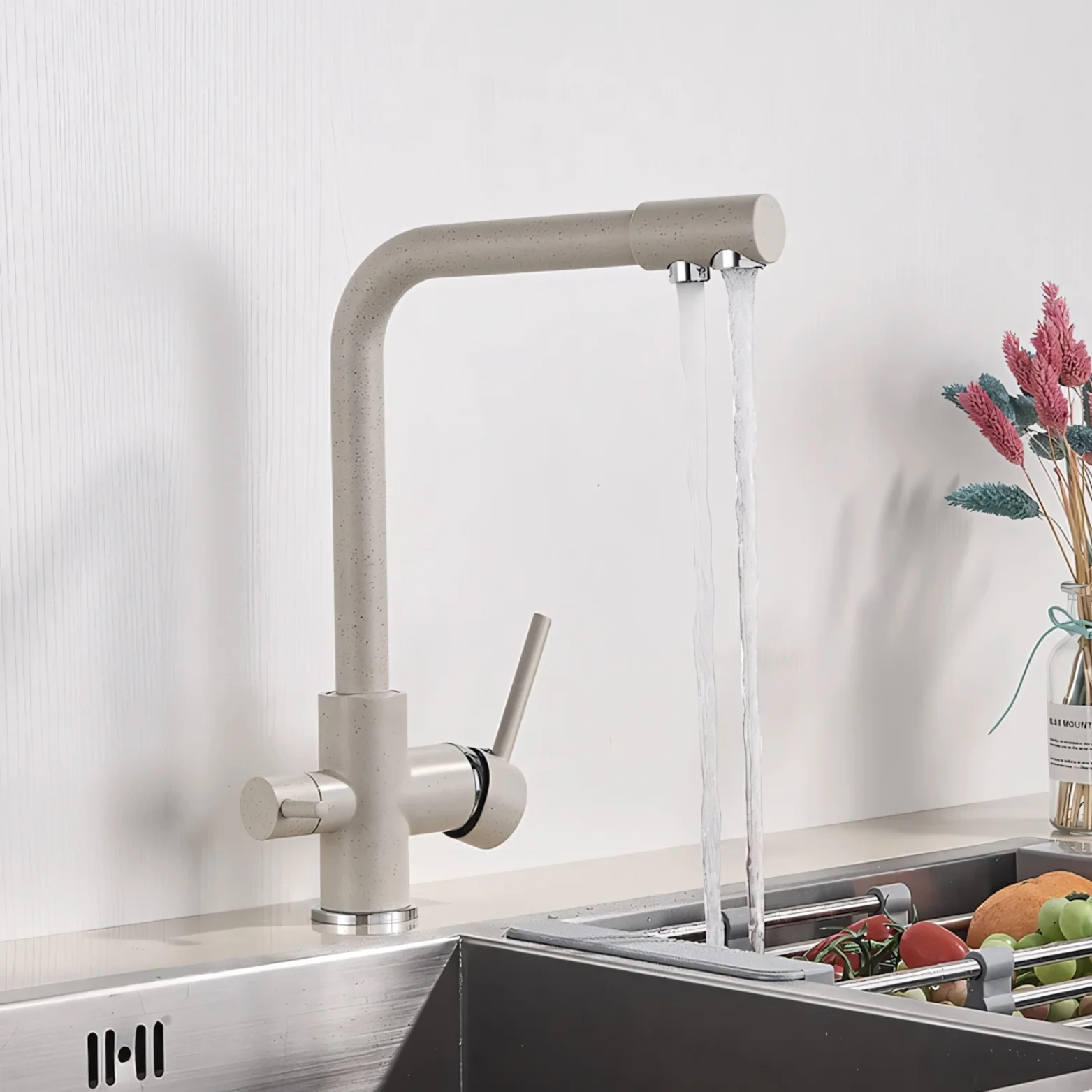 Middelburg - Three-Way Kitchen Faucet with Filter Tap Reverse Osmosis Compatible - Image 3