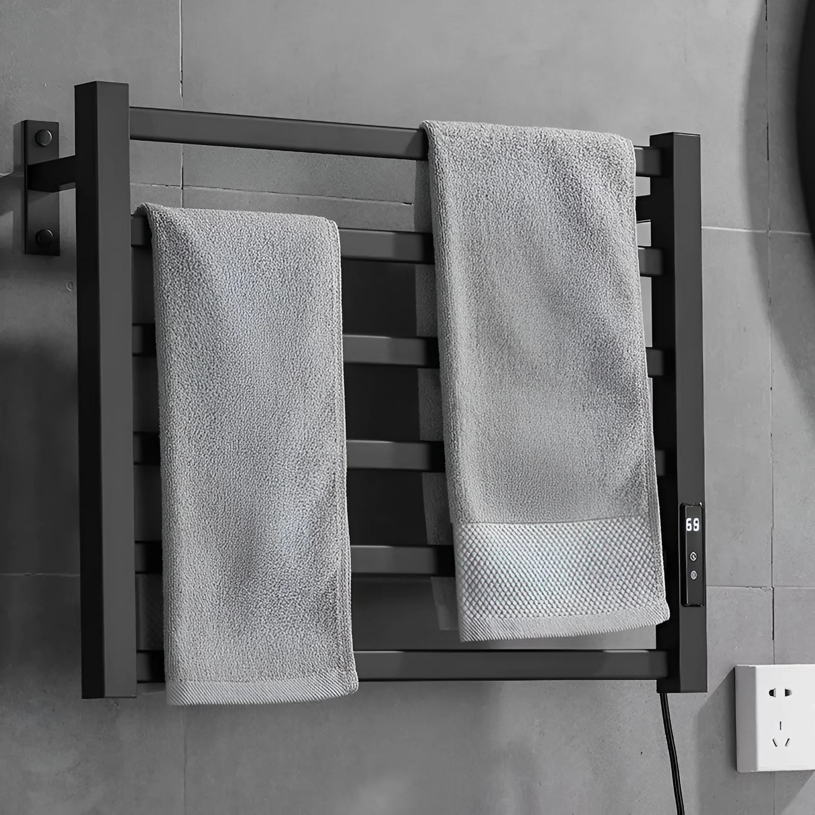 Nuremberg - Towel Bar Warmer with Screen - Image 8