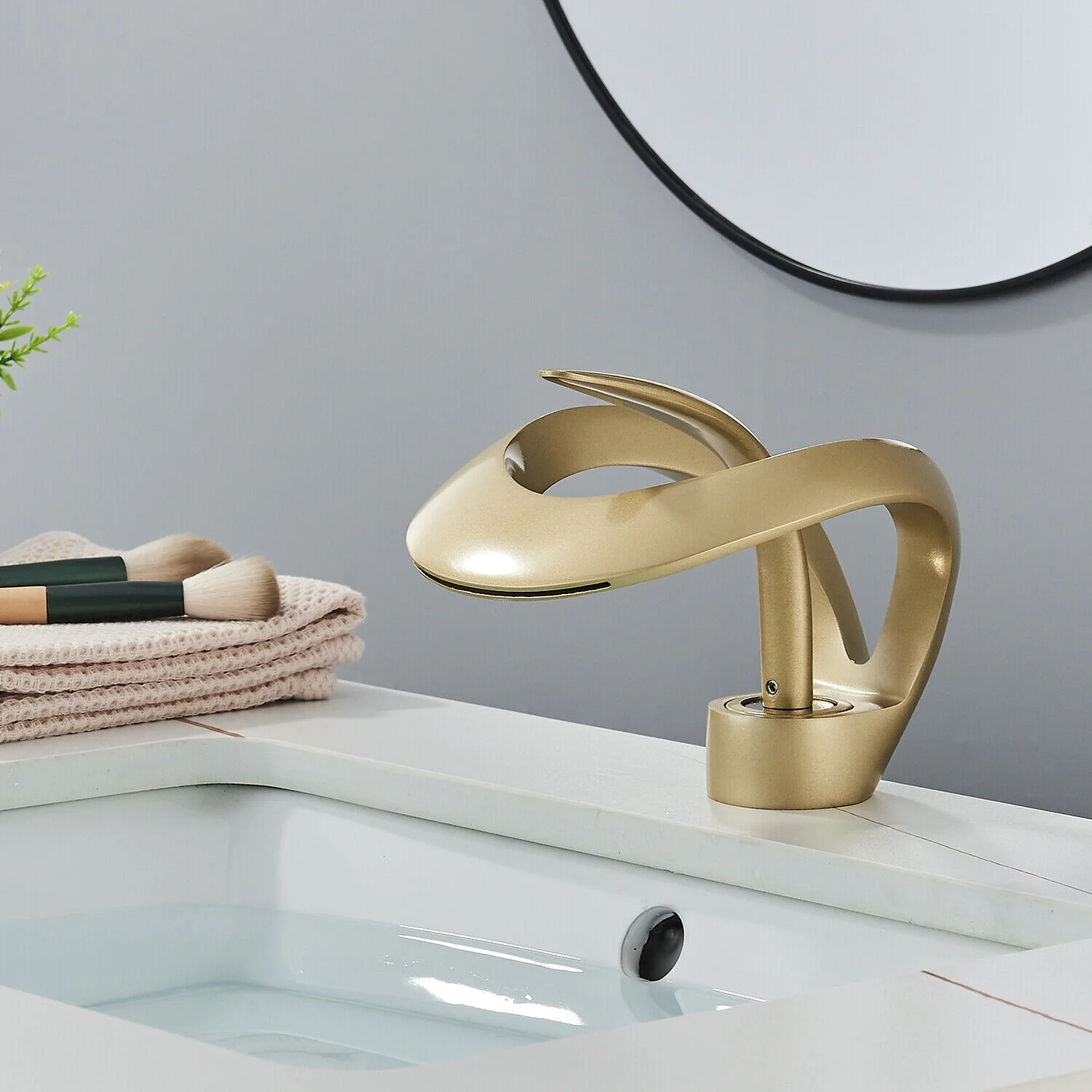 Odda - Modern Waterfall Bathroom Sink Faucet Single Hole Single Lever - Image 12