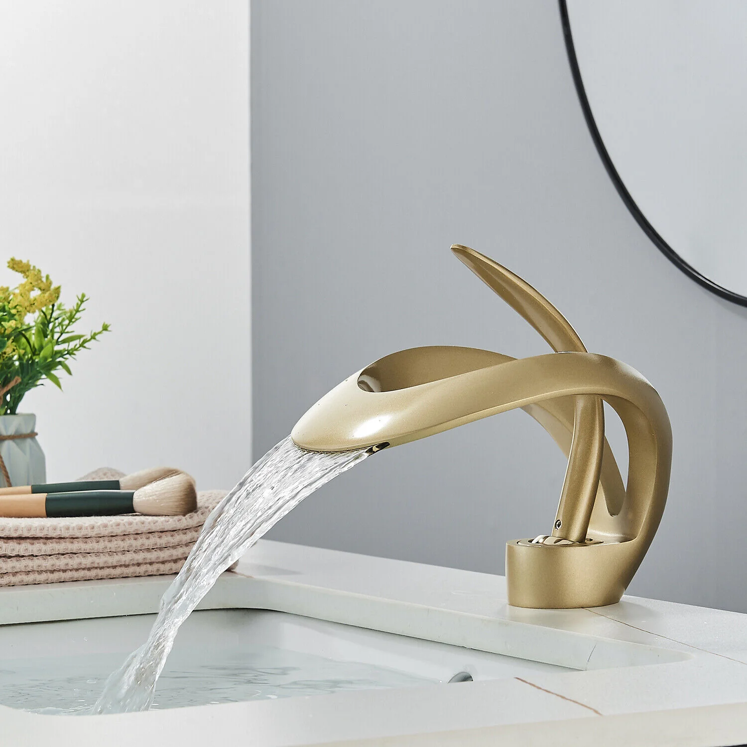 Odda - Modern Waterfall Bathroom Sink Faucet Single Hole Single Lever - Image 14