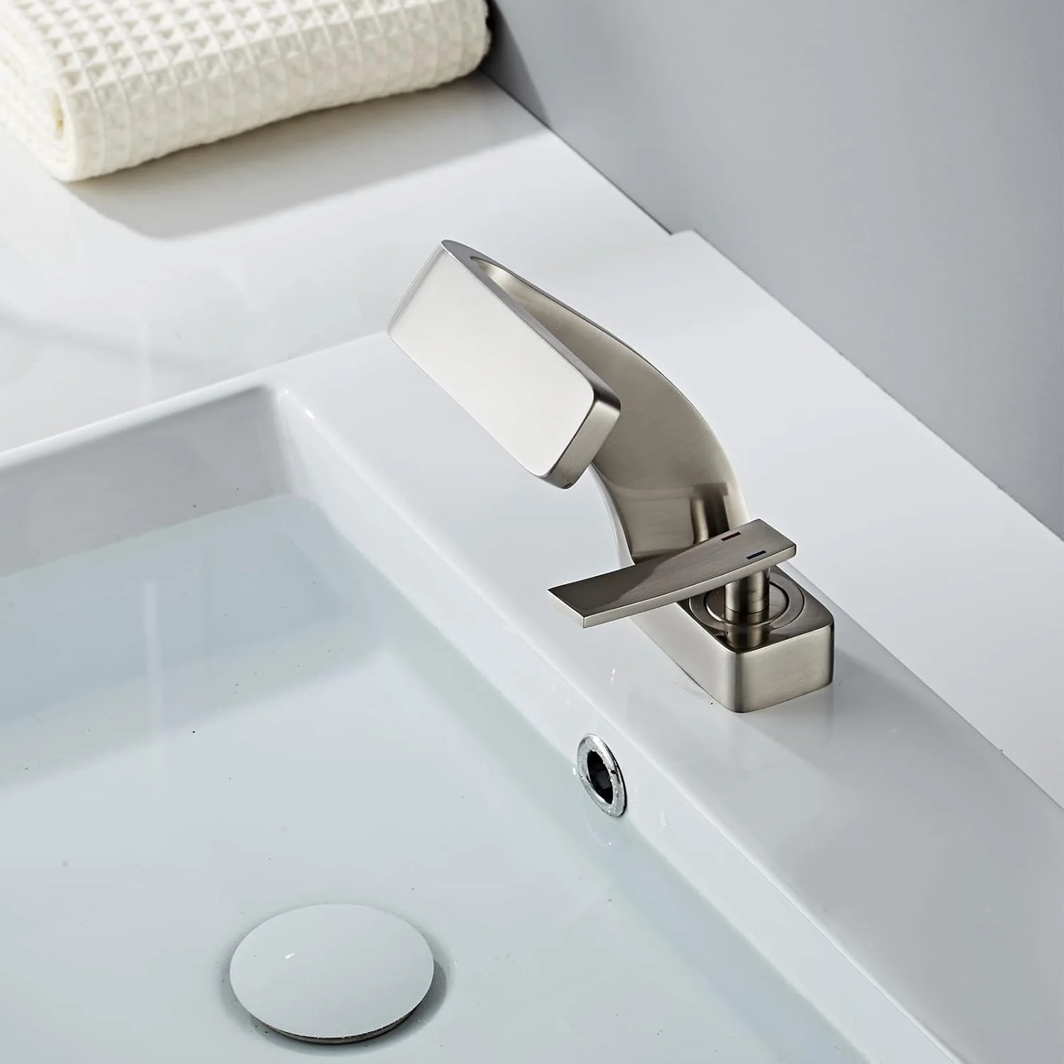 Solna - Waterfall Single Lever Brass Bathroom Sink Faucet - Image 7