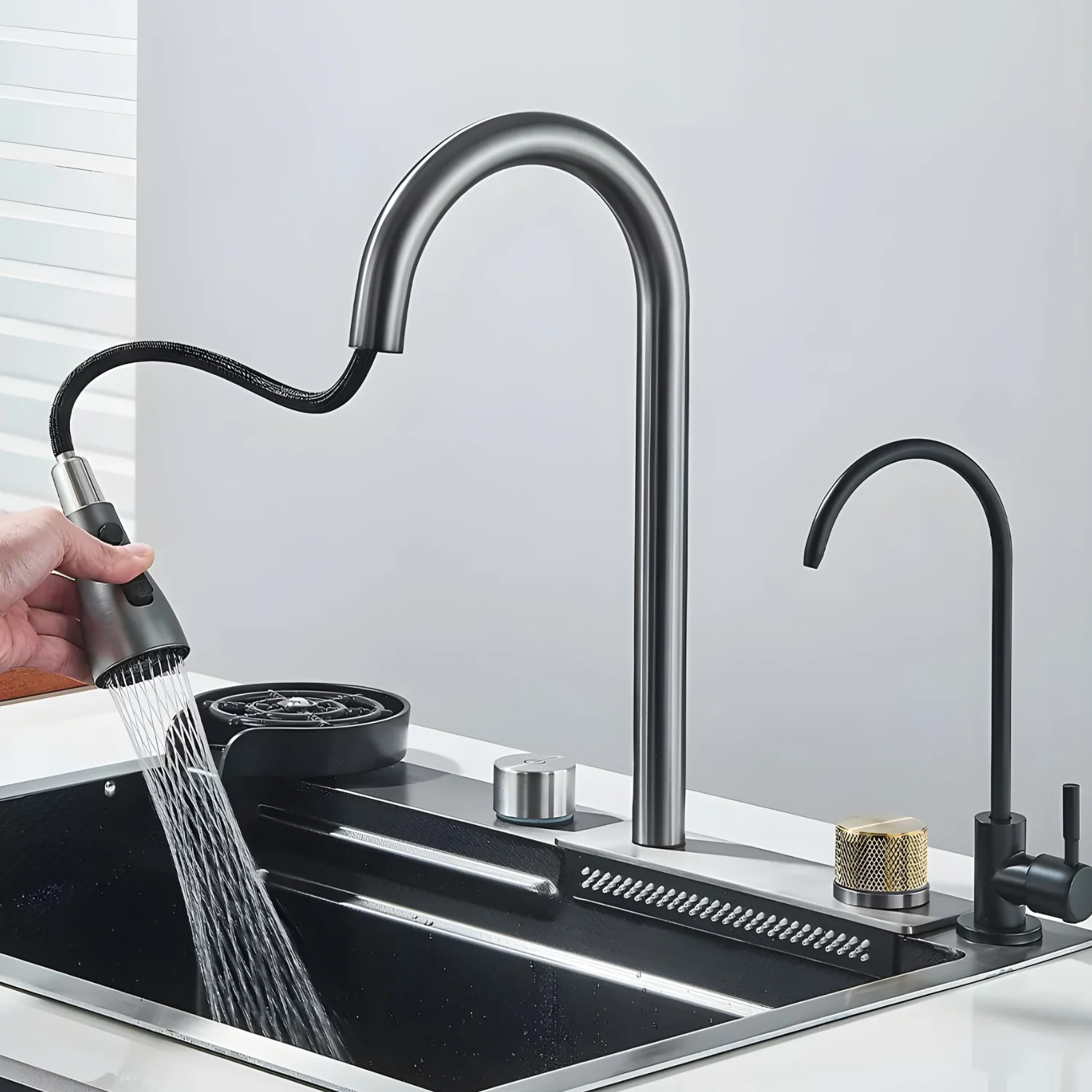 Sorflarke - Waterfall Kitchen Sink - Image 5